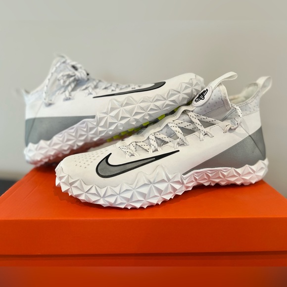Size 10.5 Nike Alpha Huarache 6 Elite White Lacrosse Cleats Turf 923426-101 NEW main image 5